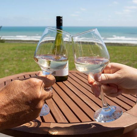 Views Over Tasman, New Luxury Boutique Studio Overlooking The Tasman Sea Греймут Экстерьер фото