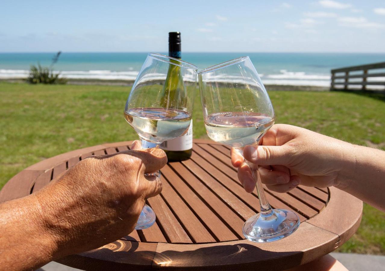 Views Over Tasman, New Luxury Boutique Studio Overlooking The Tasman Sea Греймут Экстерьер фото