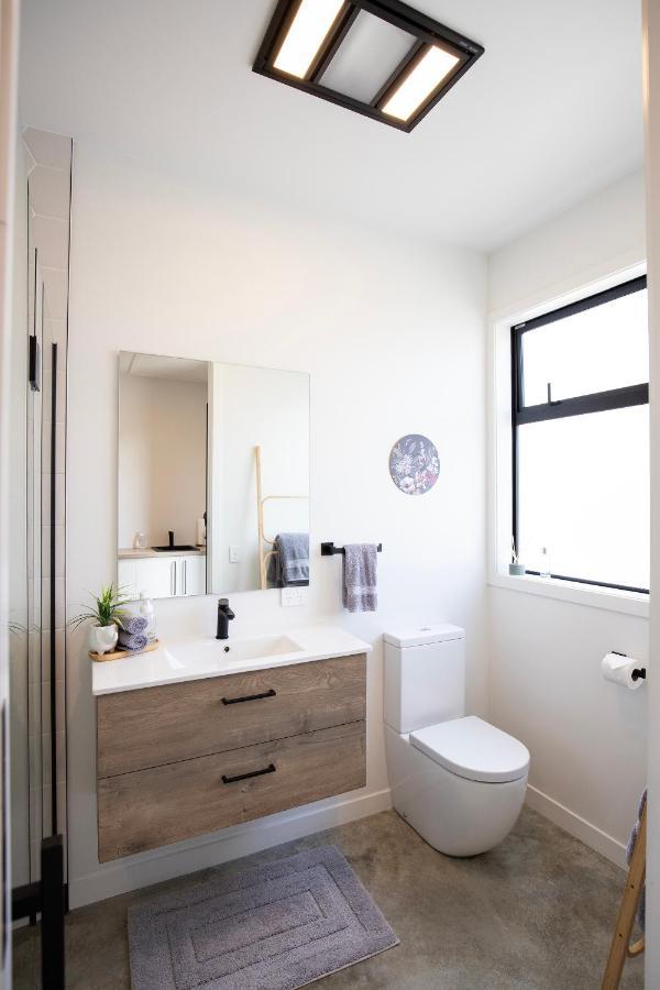 Views Over Tasman, New Luxury Boutique Studio Overlooking The Tasman Sea Греймут Экстерьер фото